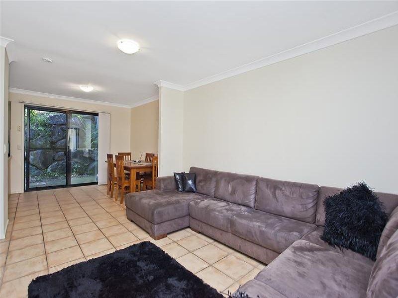 7/4 Karri Court, Burleigh Heads QLD 4220