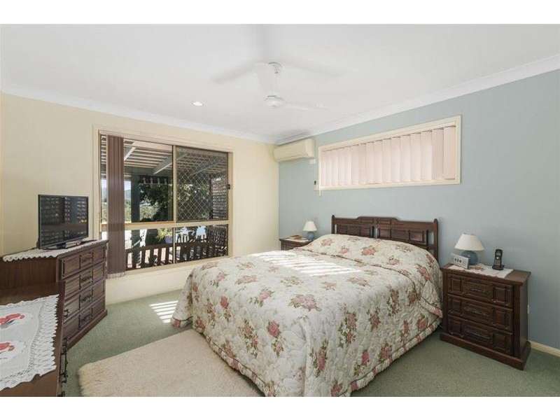 21 Hibertia Avenue, Elanora QLD 4221