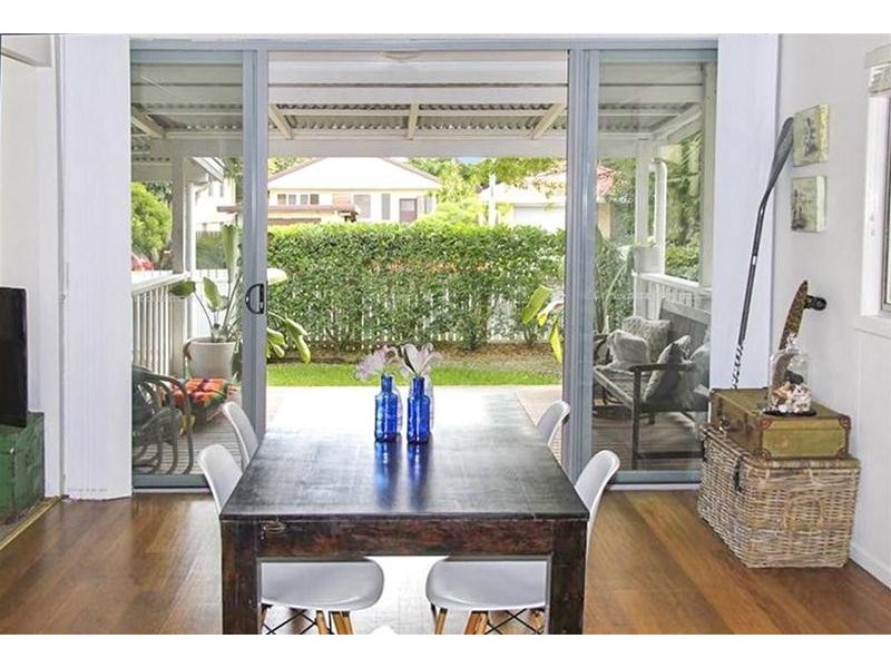 32 Sixth Avenue, Palm Beach QLD 4221