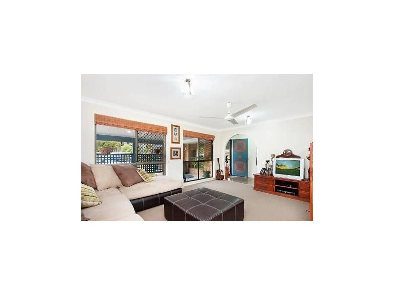 141 Murtha Drive, Elanora QLD 4221