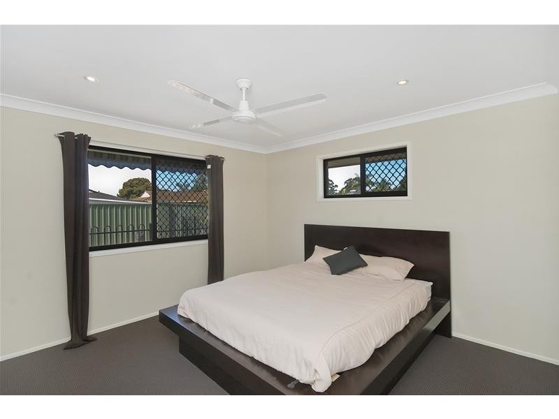 12 Ling Place, Palm Beach QLD 4221