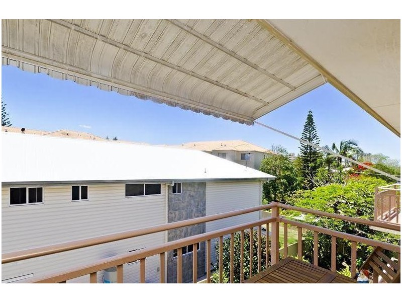 6/10 Tenth Avenue, Palm Beach QLD 4221