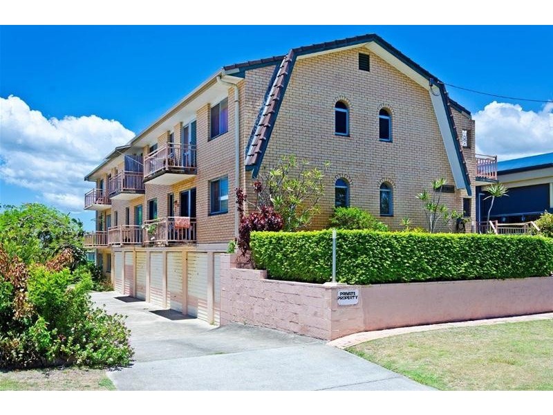 6/10 Tenth Avenue, Palm Beach QLD 4221