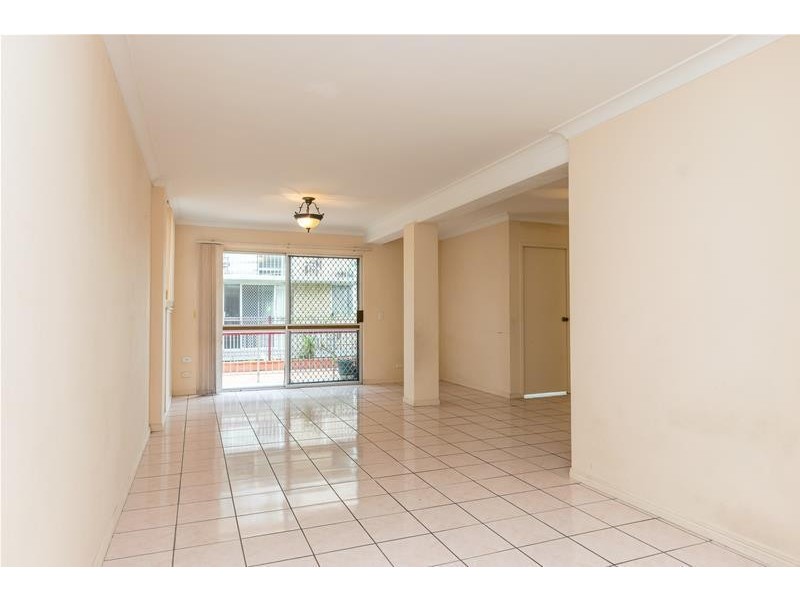 2/987 Gold Coast Highway, Palm Beach QLD 4221