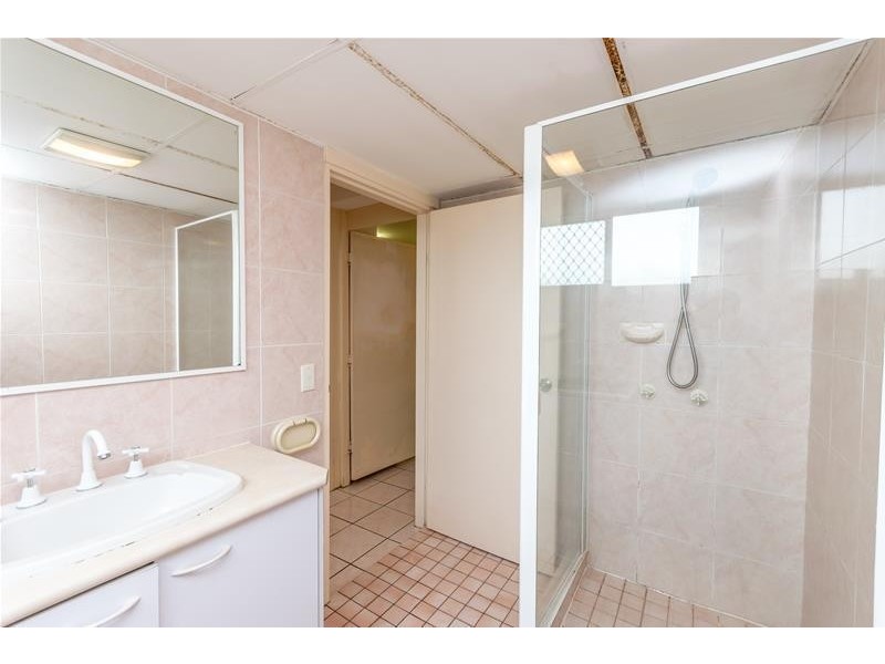 2/987 Gold Coast Highway, Palm Beach QLD 4221