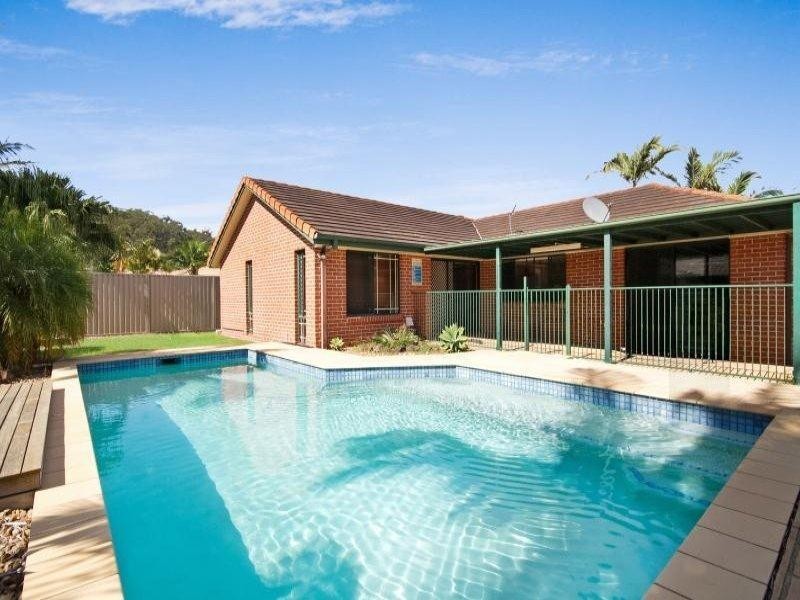 103 Bienvenue Drive, Currumbin Waters QLD 4223