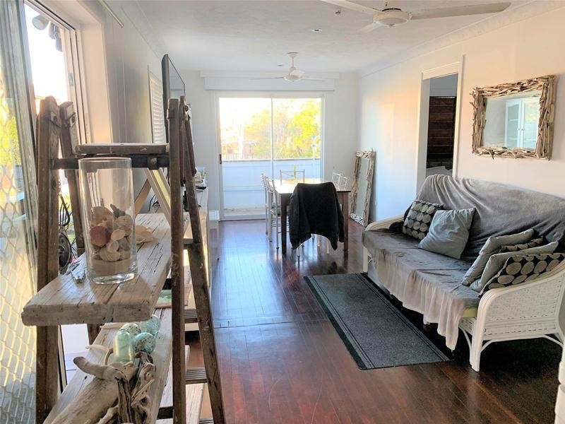 2/15 Fifteenth Avenue, Palm Beach QLD 4221