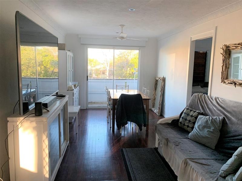 2/15 Fifteenth Avenue, Palm Beach QLD 4221