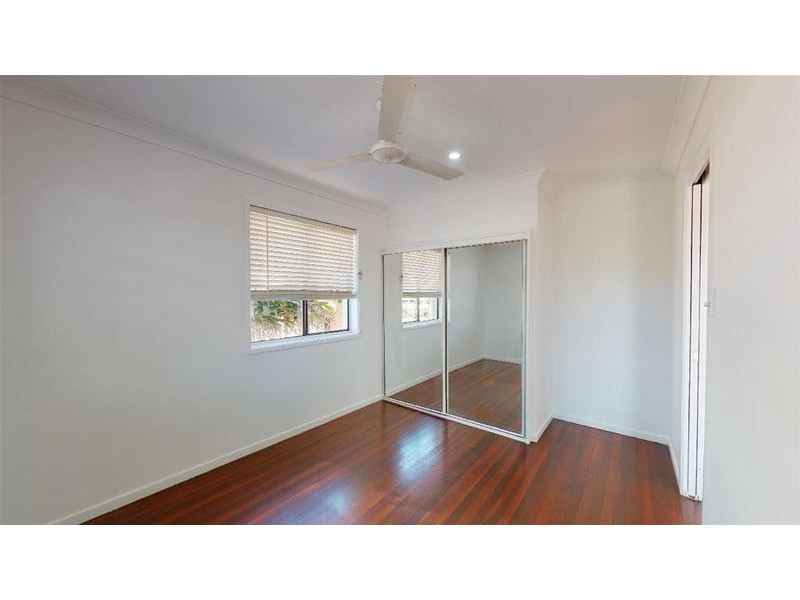 2/15 Fifteenth Avenue, Palm Beach QLD 4221