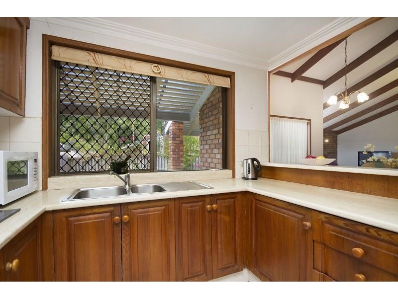 14 Roseville Court, Robina QLD 4226