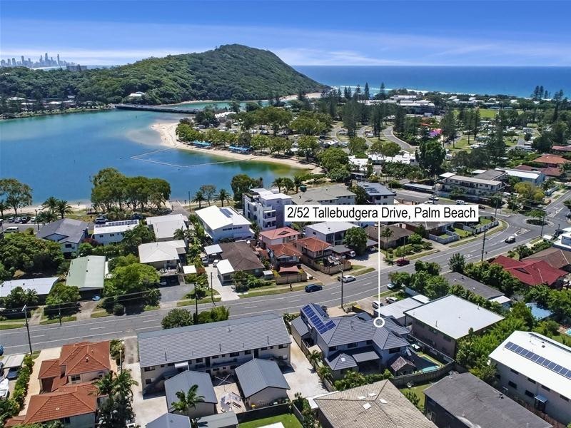 2/52 Tallebudgera Drive, Palm Beach QLD 4221