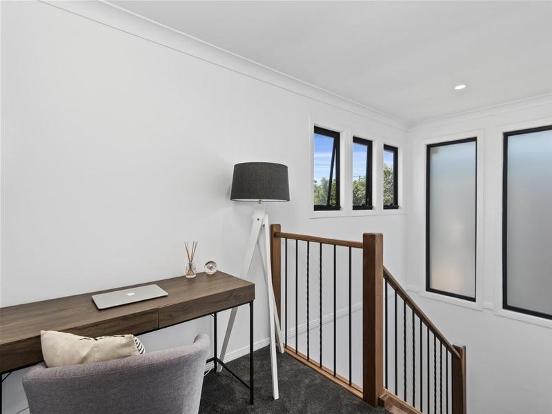 2/52 Tallebudgera Drive, Palm Beach QLD 4221