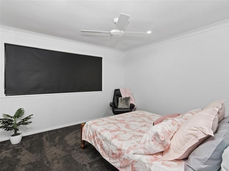 2/52 Tallebudgera Drive, Palm Beach QLD 4221