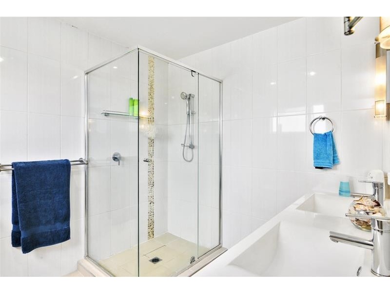 26 Doubleview Drive, Elanora QLD 4221