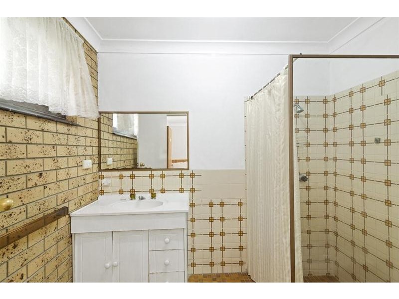 1100 Gold Coast Highway, Palm Beach QLD 4221