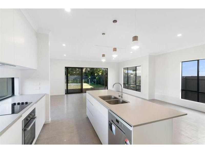 1/33 Boundary  Street, Currumbin Waters QLD 4223