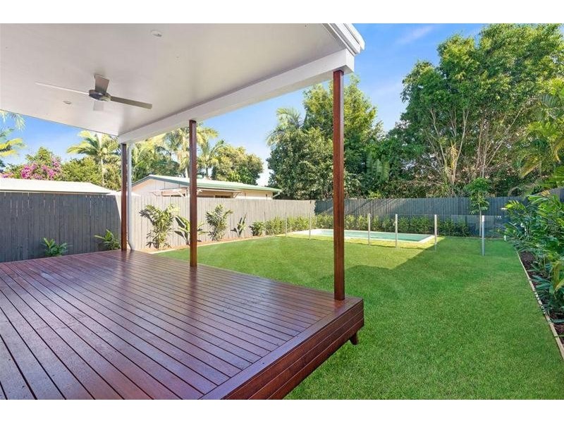 1/33 Boundary  Street, Currumbin Waters QLD 4223