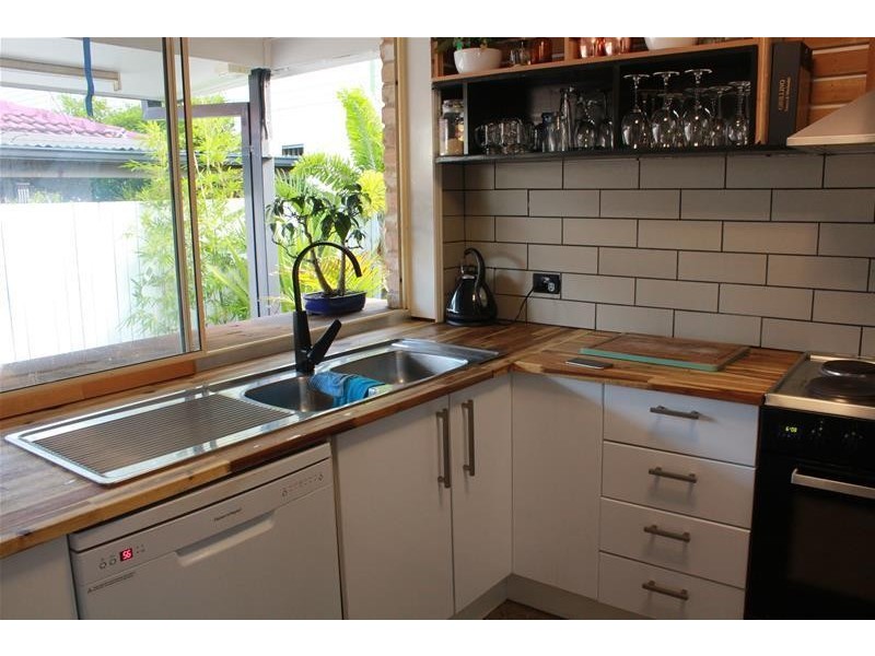 2/70 Palm Beach Avenue, Palm Beach QLD 4221