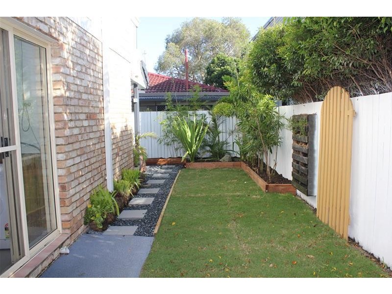 2/70 Palm Beach Avenue, Palm Beach QLD 4221