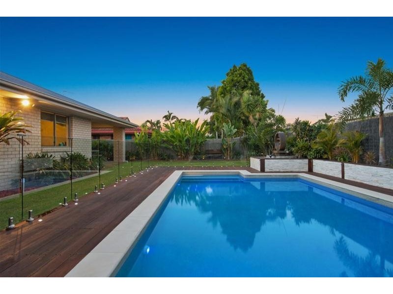 22 Sequoia Close, Elanora QLD 4221