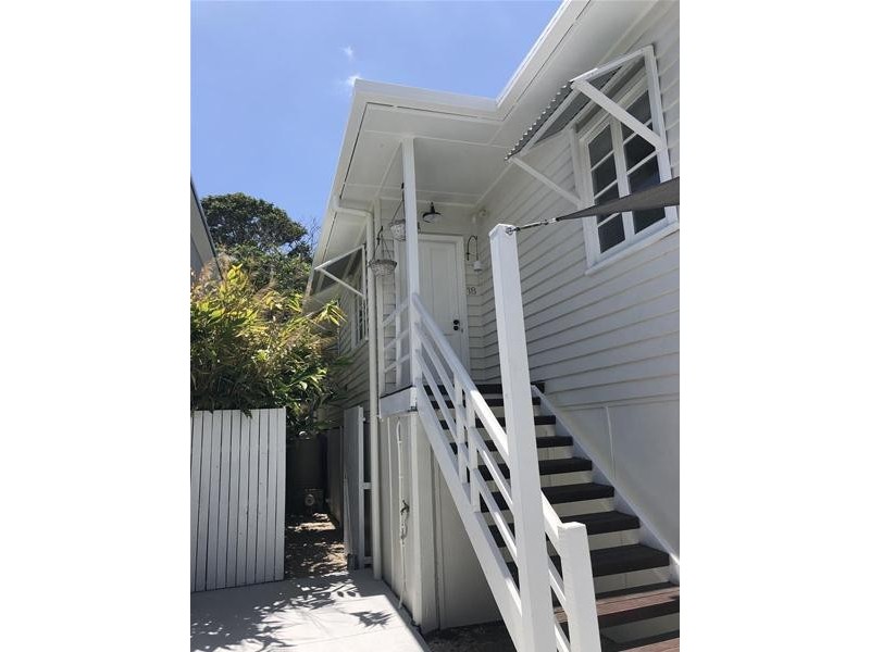 18B Currumbin Creek Road, Currumbin Waters QLD 4223