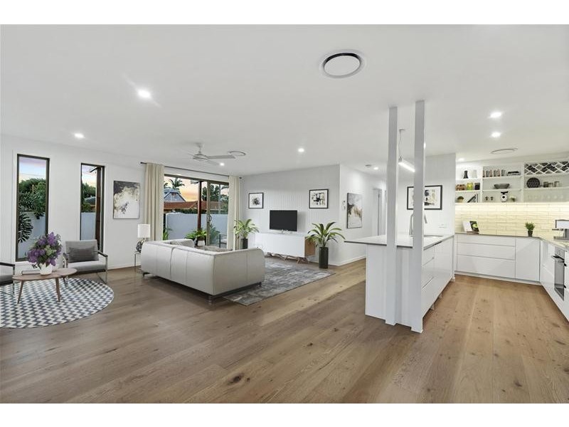 95 Tahiti Avenue, Palm Beach QLD 4221