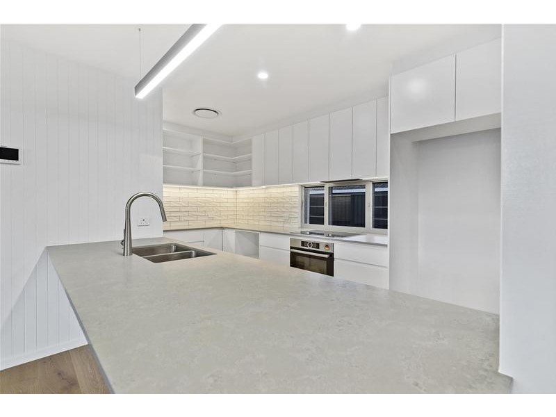 95 Tahiti Avenue, Palm Beach QLD 4221