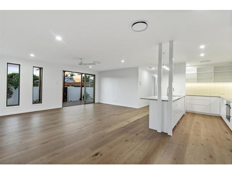 95 Tahiti Avenue, Palm Beach QLD 4221