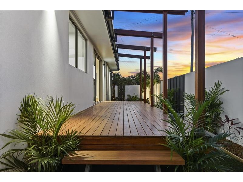 95 Tahiti Avenue, Palm Beach QLD 4221