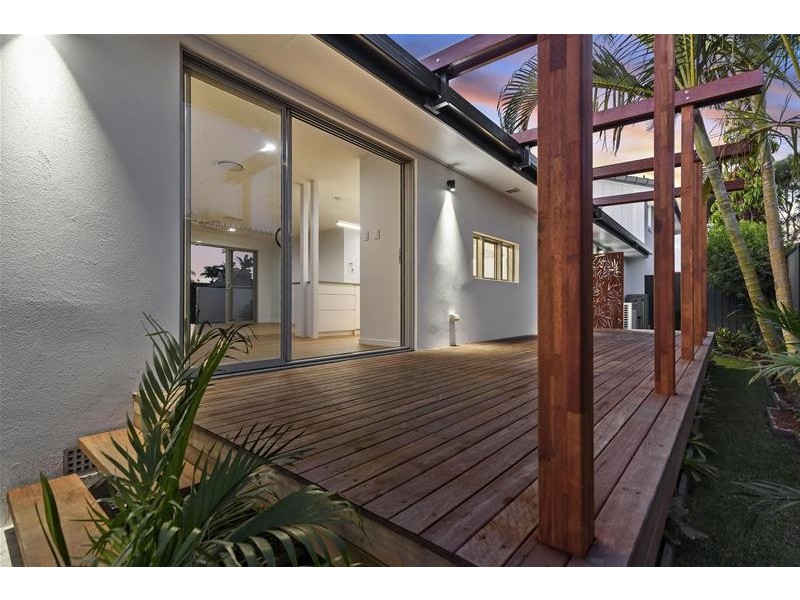 95 Tahiti Avenue, Palm Beach QLD 4221