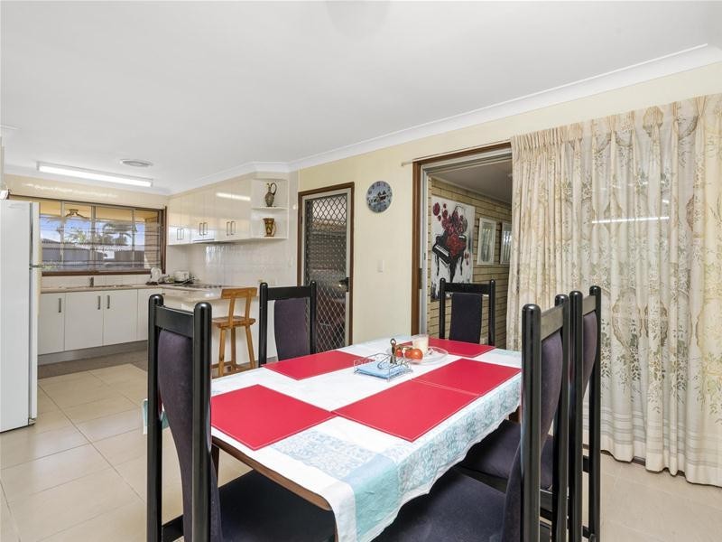 19 Colvillea Court, Palm Beach QLD 4221