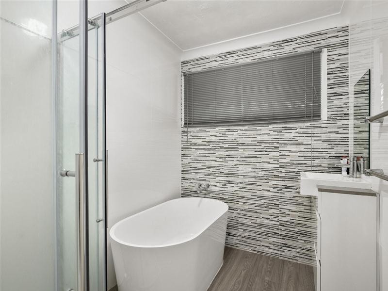 19 Colvillea Court, Palm Beach QLD 4221