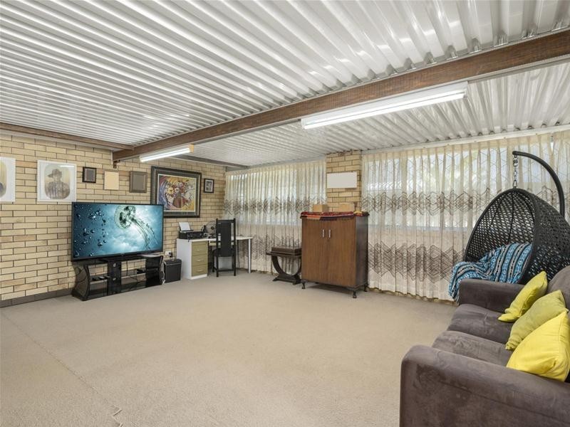 19 Colvillea Court, Palm Beach QLD 4221