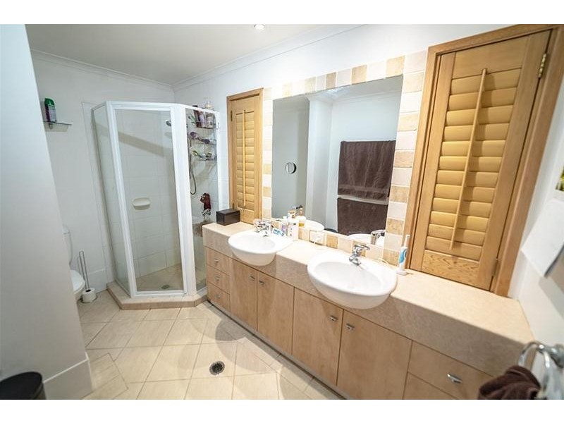 12 Killara Street, Currumbin Waters QLD 4223