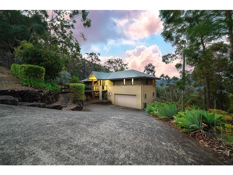 12 Killara Street, Currumbin Waters QLD 4223