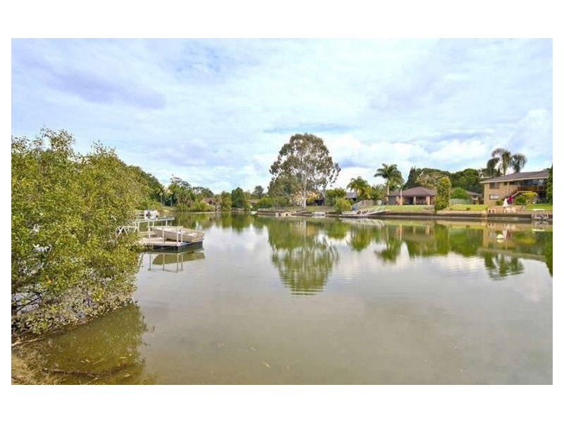 6 Mainsail Street, Currumbin Waters QLD 4223