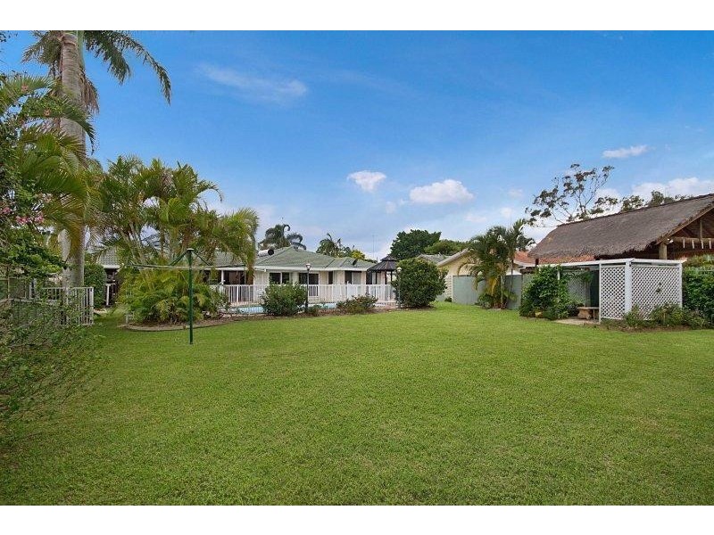 6 Mainsail Street, Currumbin Waters QLD 4223