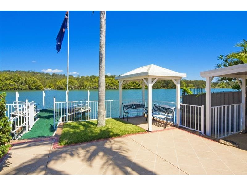 13 Chown Avenue, Currumbin Waters QLD 4223