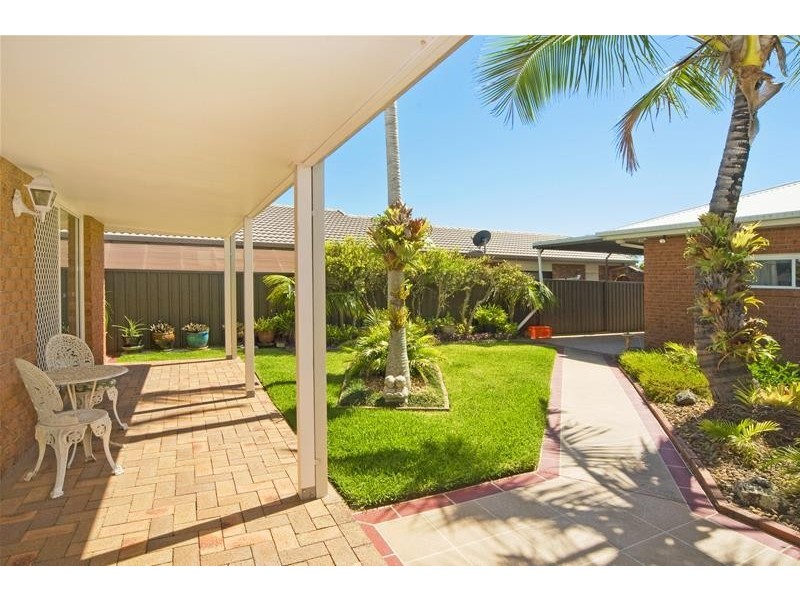 13 Chown Avenue, Currumbin Waters QLD 4223