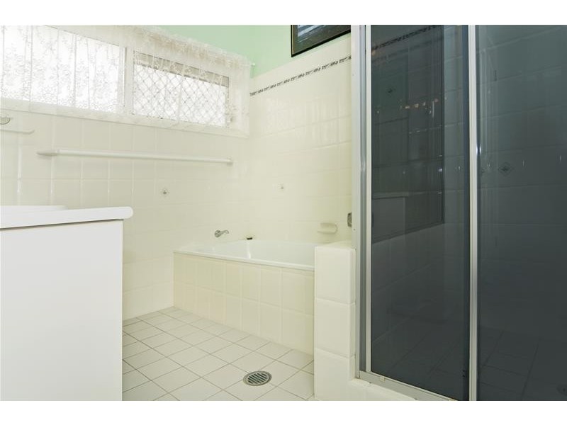 13 Chown Avenue, Currumbin Waters QLD 4223