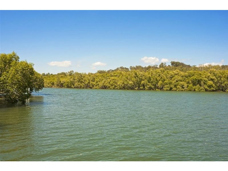 13 Chown Avenue, Currumbin Waters QLD 4223