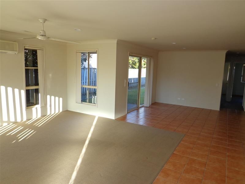 8 Carino Court, Merrimac QLD 4226