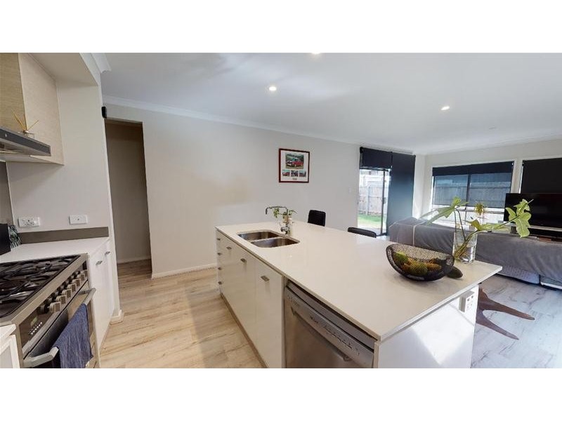 13 Arrowsmith Crescent, Ormeau Hills QLD 4208