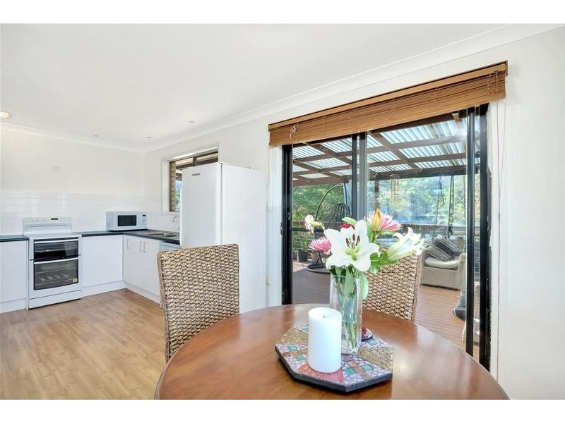 93 K P McGrath Drive, Elanora QLD 4221