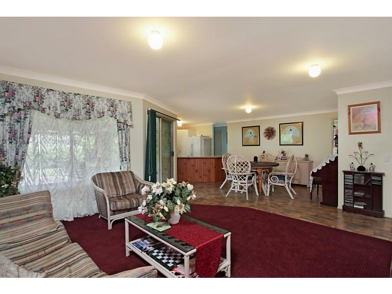 28 Zinnea Street, Elanora QLD 4221