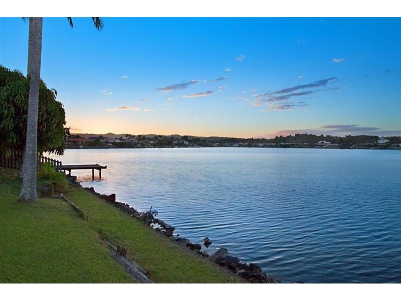 39 Ironbark Street, Elanora QLD 4221