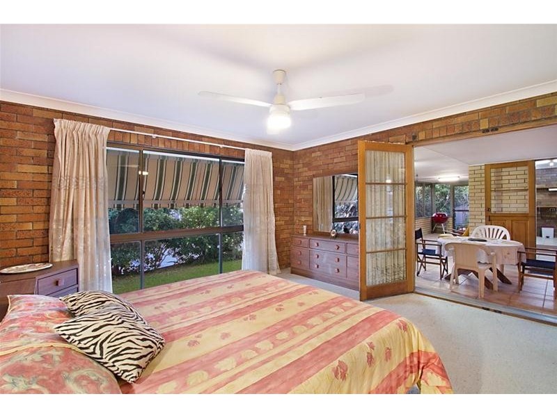 39 Ironbark Street, Elanora QLD 4221