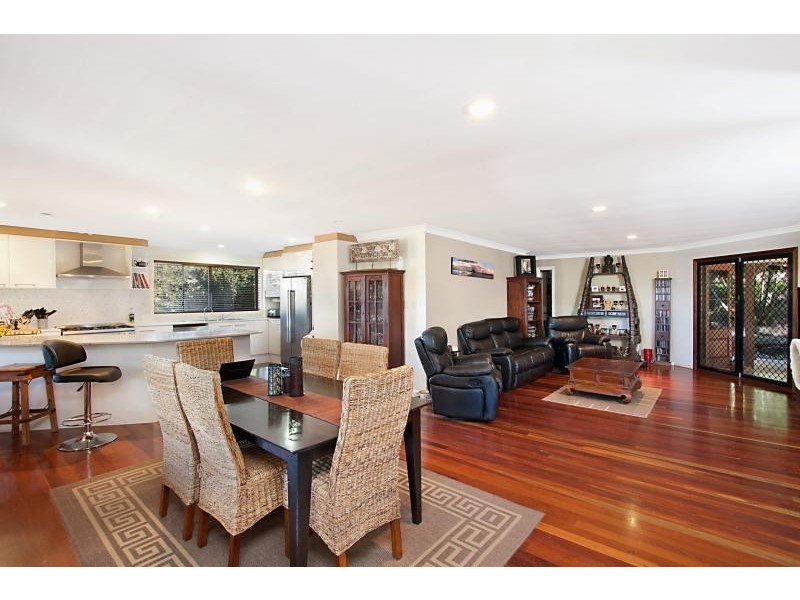 12 Bronzewing Close, Elanora QLD 4221