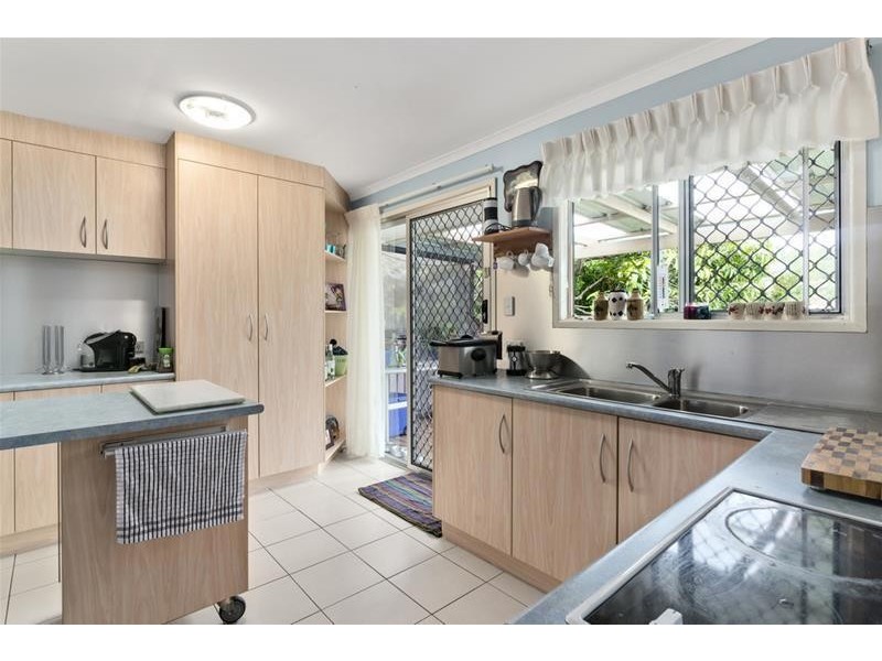 8 Yolanta Drive, Tugun QLD 4224