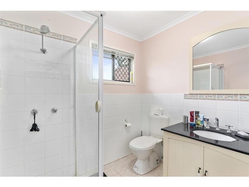 8 Yolanta Drive, Tugun QLD 4224